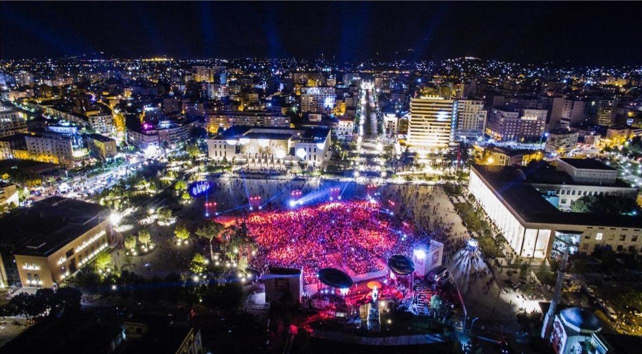 Mozart * Tirana